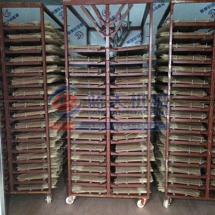 河北佛香烘干機(jī)用戶現(xiàn)場